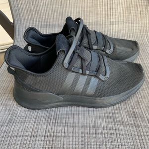 Adidas U path all black running shoe. Size 9 men